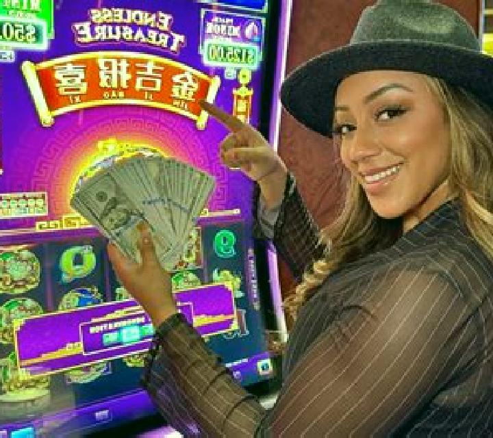 More Beauties slot game