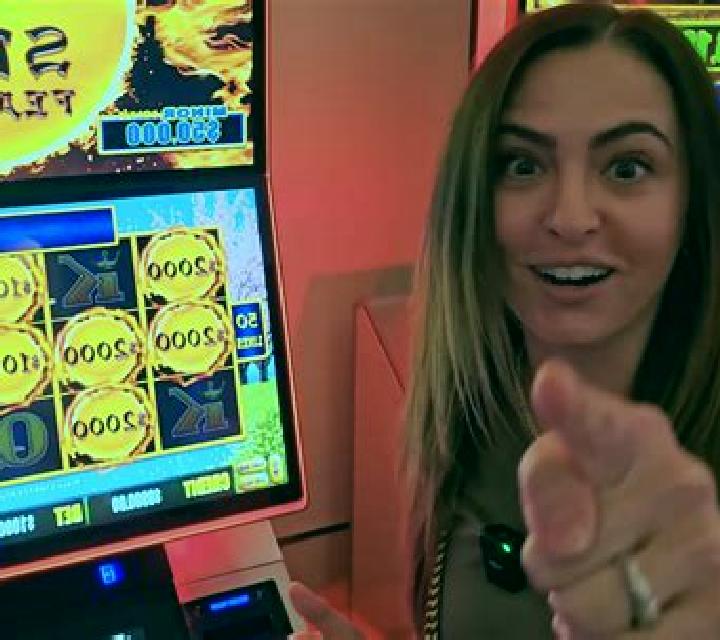 More Beauties slot machine