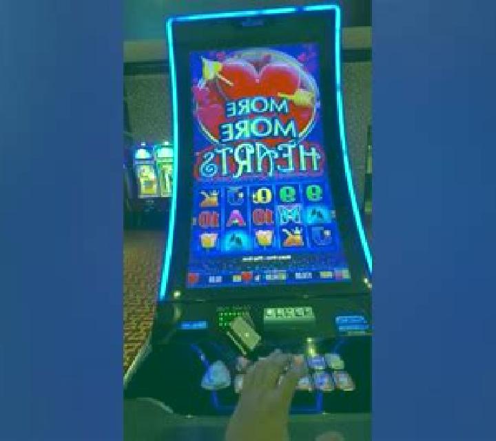 More Hearts slot machine