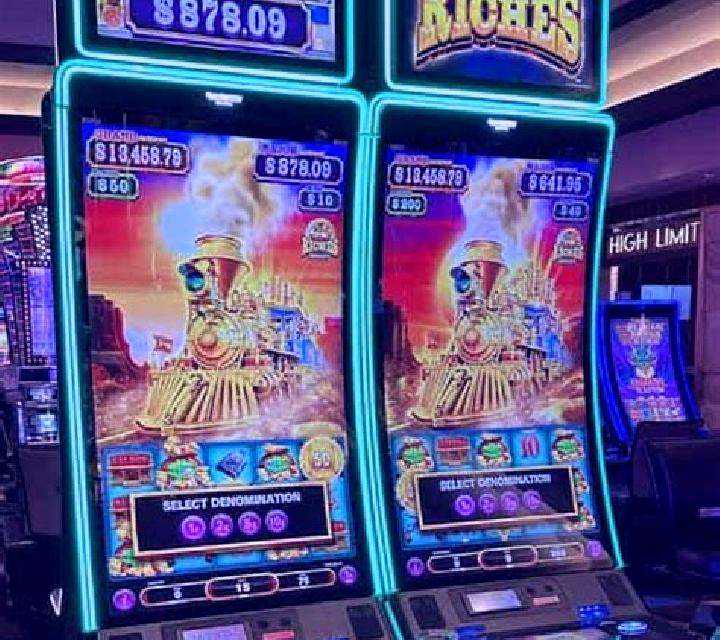Mount Riches slot machine
