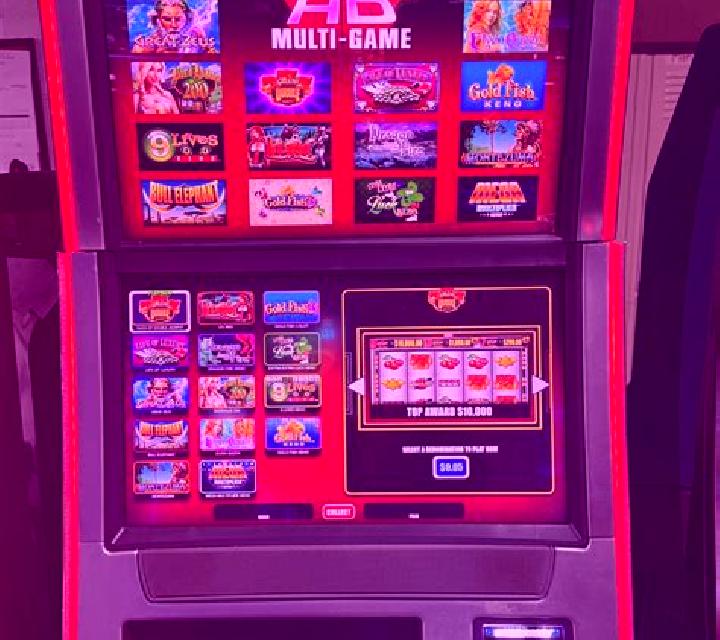 Multi Clover 10 slot game