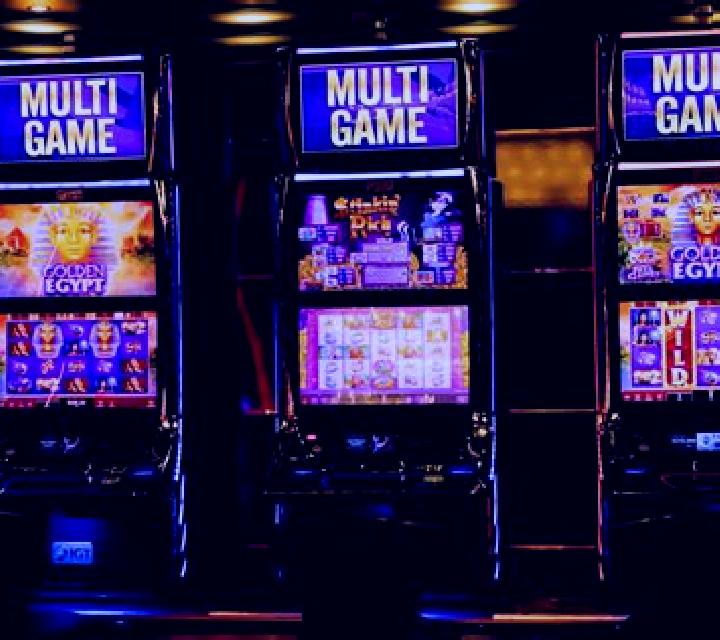 MultiBlitz 7s Max slot machine