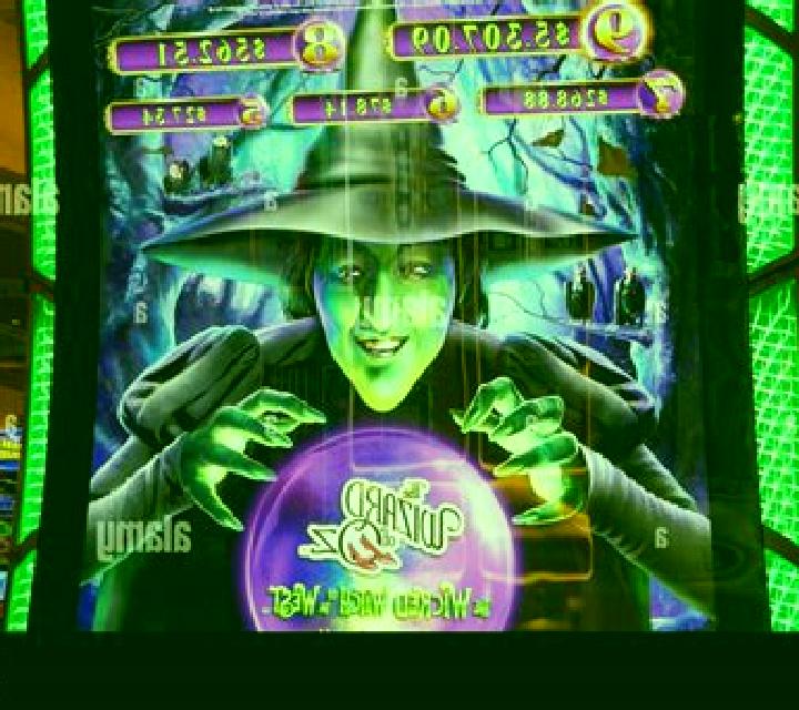 Myrtle the Witch slot machine