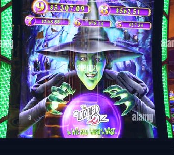 Mysterious Witch slot machine
