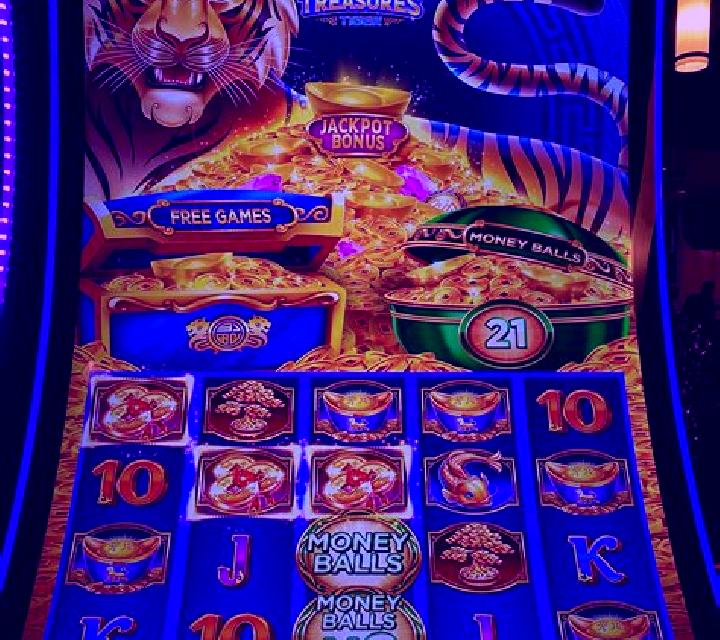 Mystic Treasure slot machine