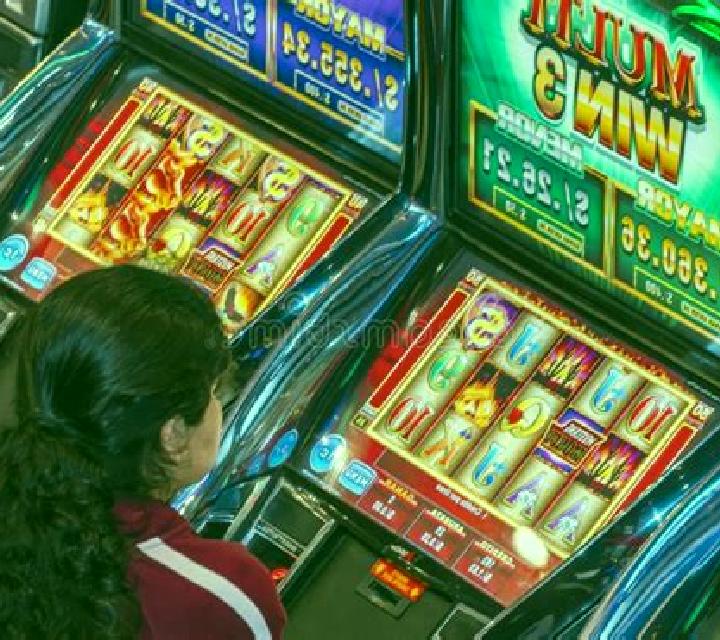 Naughty or Nice 3 slot machine