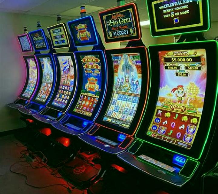 Nefertiti Hot 1 slot machine