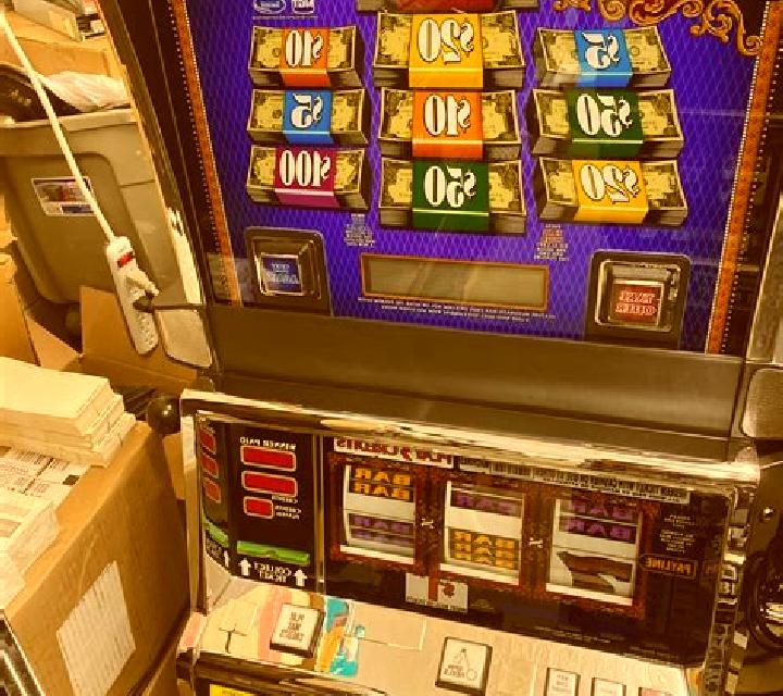 Neptune (9) slot machine