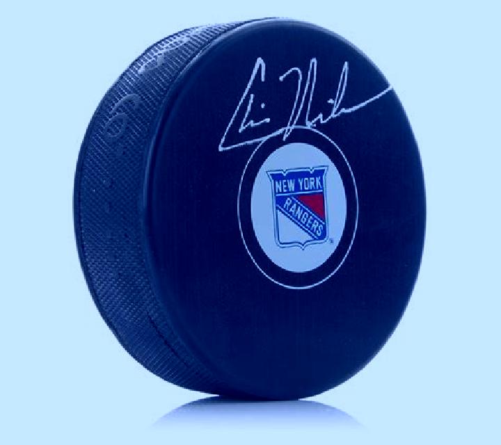 New York Rangers Ultimate Puck LuckyTap slot machine