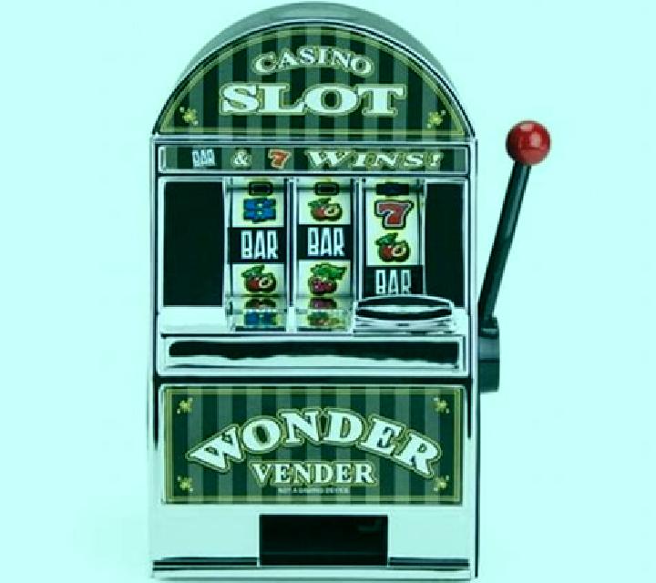 Nikolos slot machine