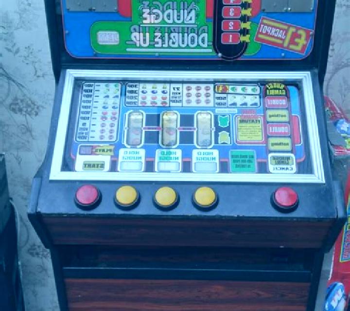 Nudge Timer Arcade slot machine