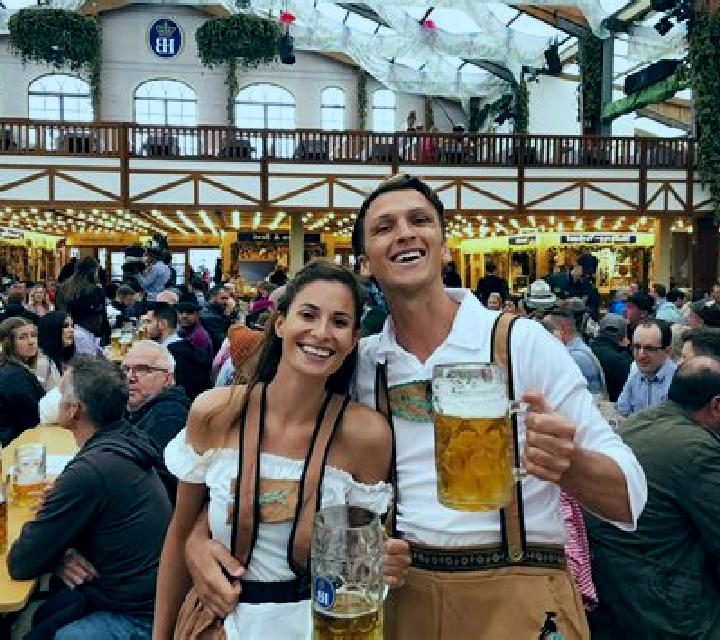 Oktoberfest Take It or Build It slot machine