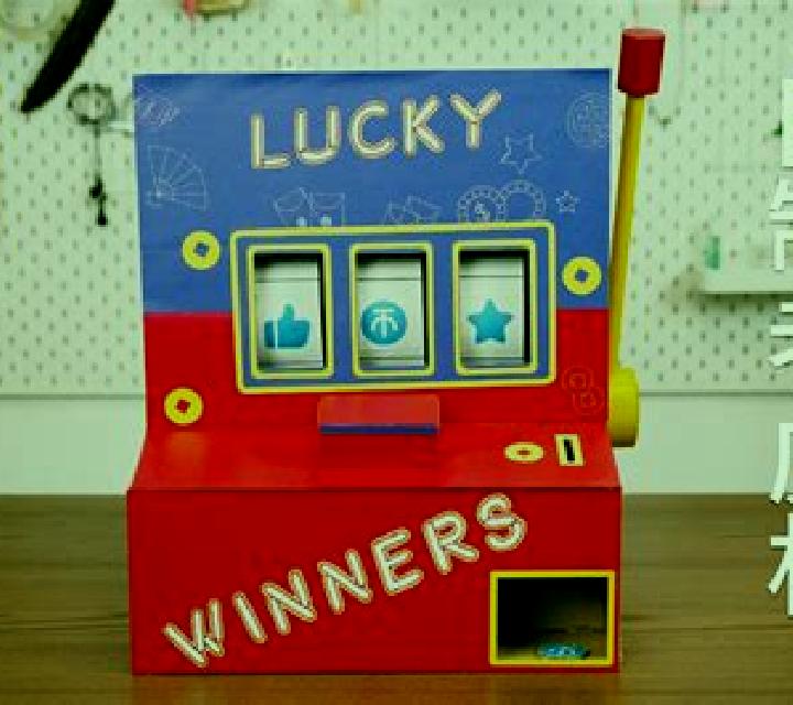 Origami slot machine