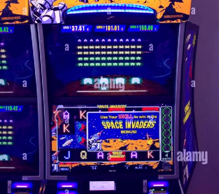 Outerspace Invaders slot machine