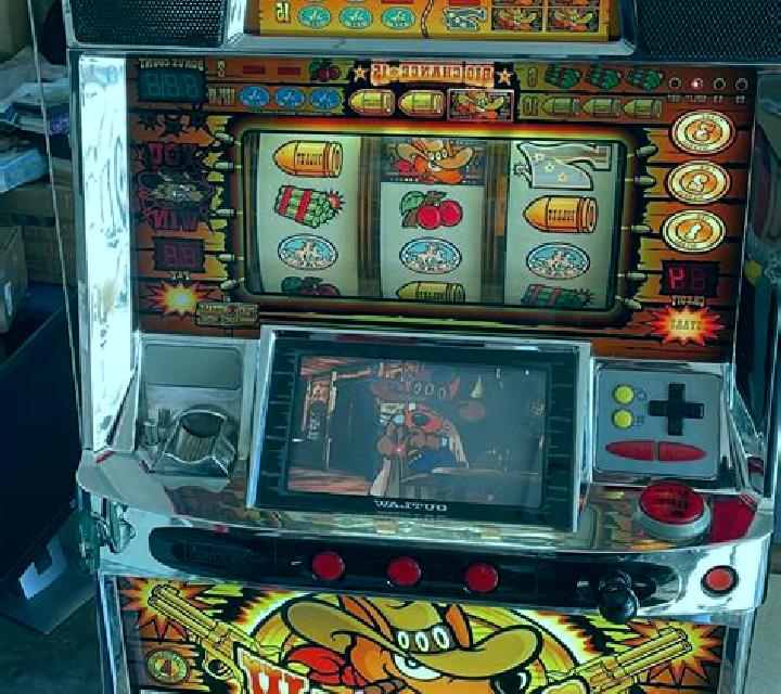 Outlaw Territory slot machine