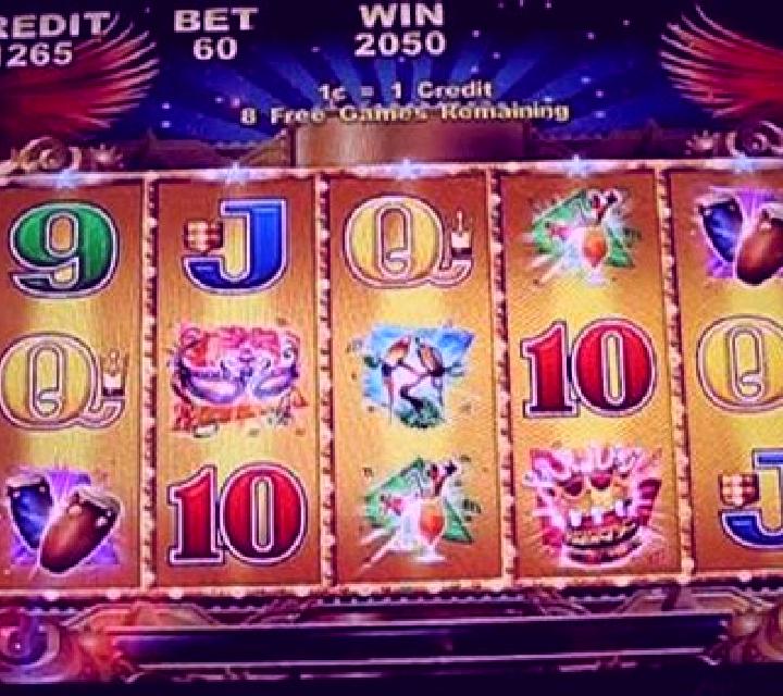 Party in Rio slot game