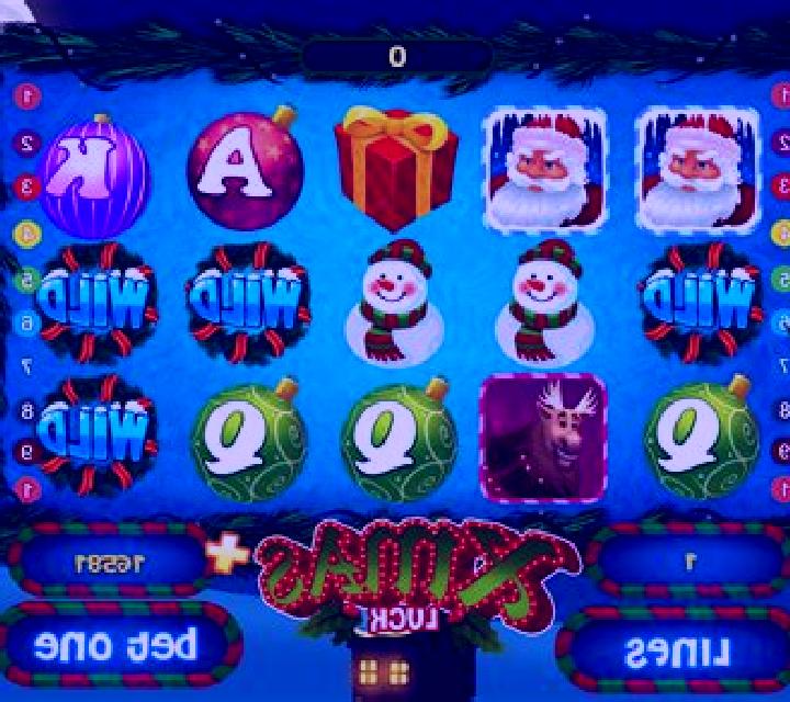 Pawsome Xmas slot machine