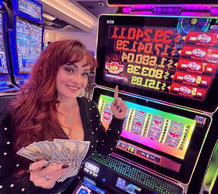 Pets (96% version) online slot