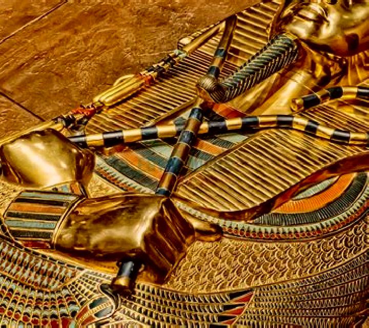 Pharaoh s Tomb (Red Rake) slot