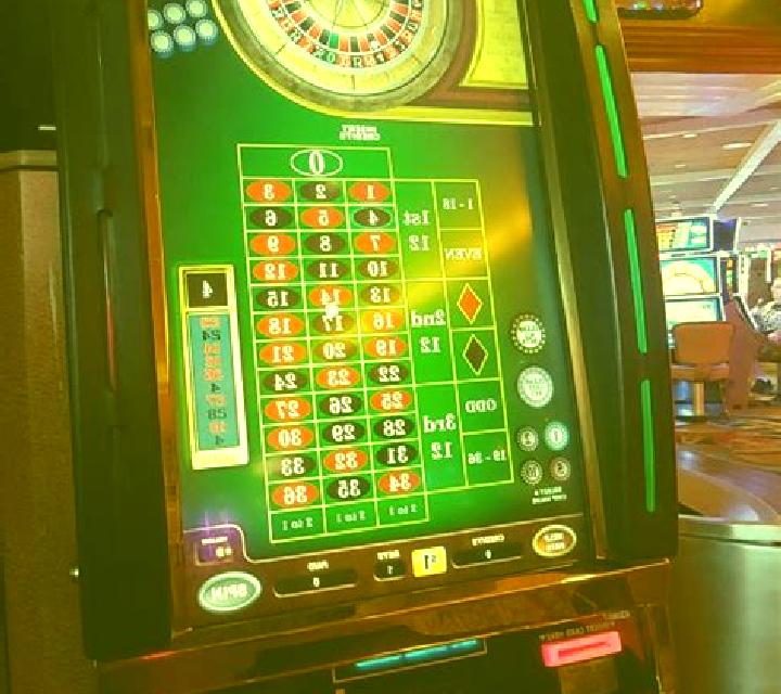 Phoenix Roulette slot machine