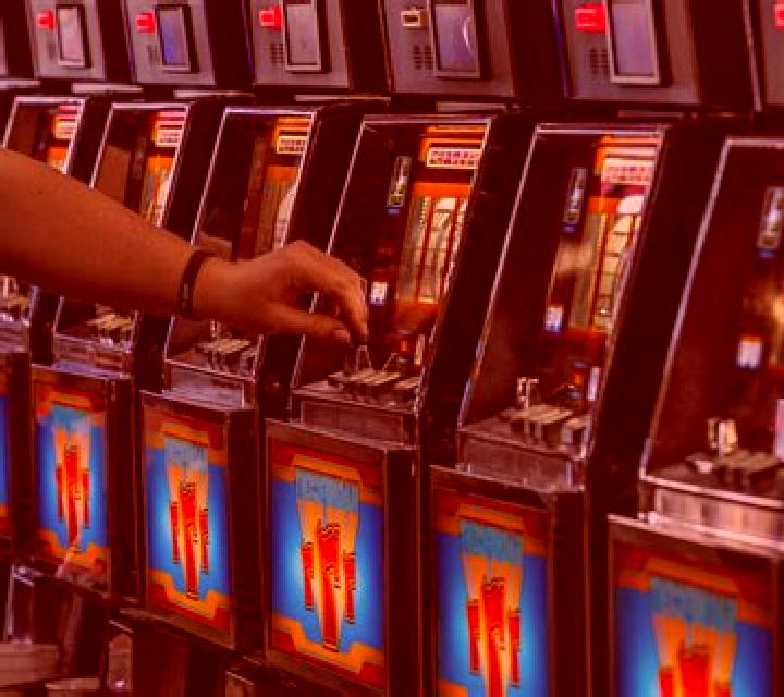 Pickaxe Drop slot machine
