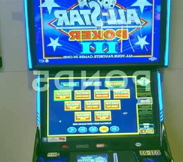 Pile Poker slot machine