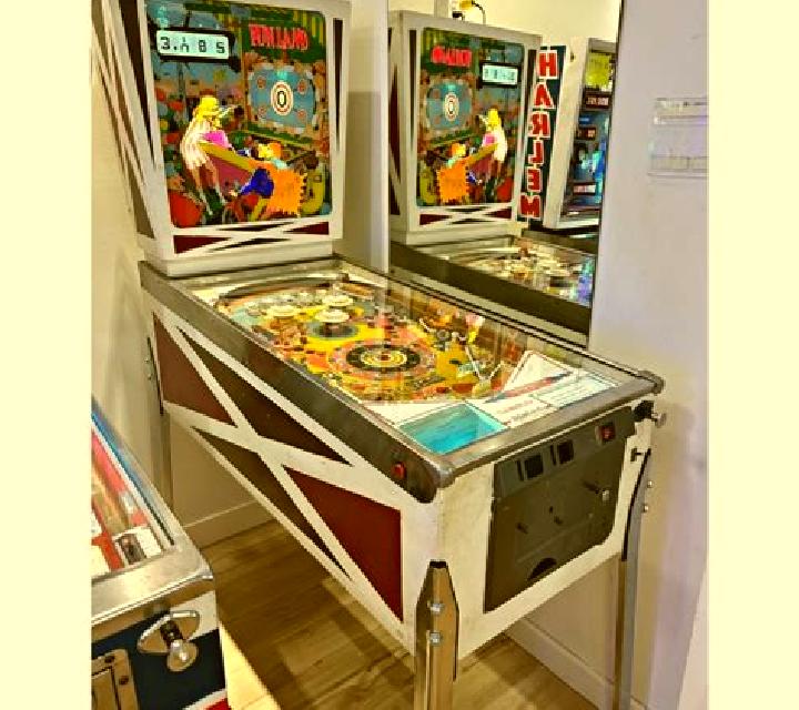 Pinball Fun slot machine