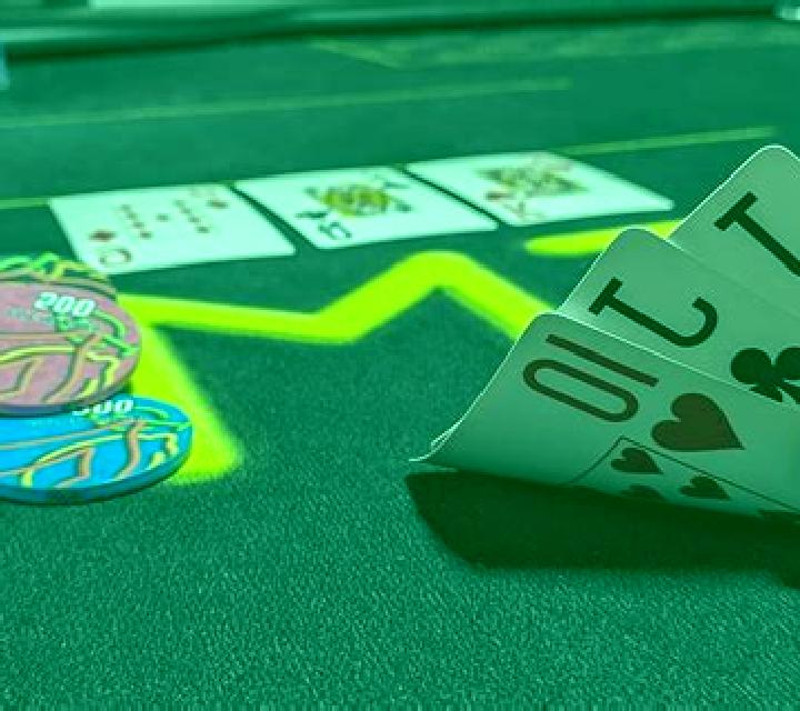Pineapple Poker online slot