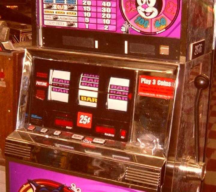 Pinky Cat slot machine
