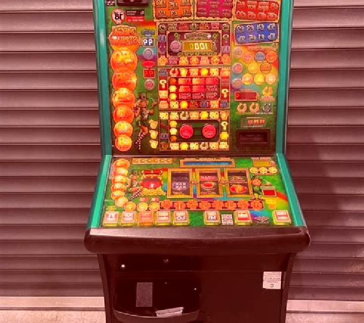 Pip & Pippa s Pots of Plenty slot machine