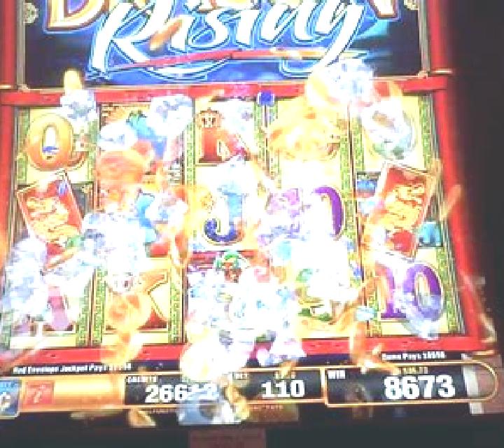Pirates Rising slot machine