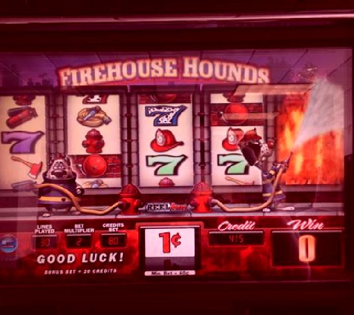 Platinum Hounds slot machine
