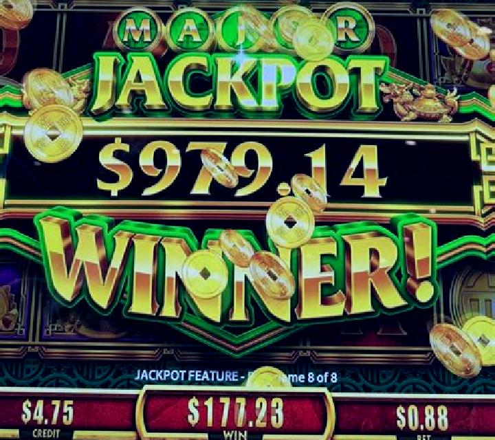 Playzia Coin Flip slot machine