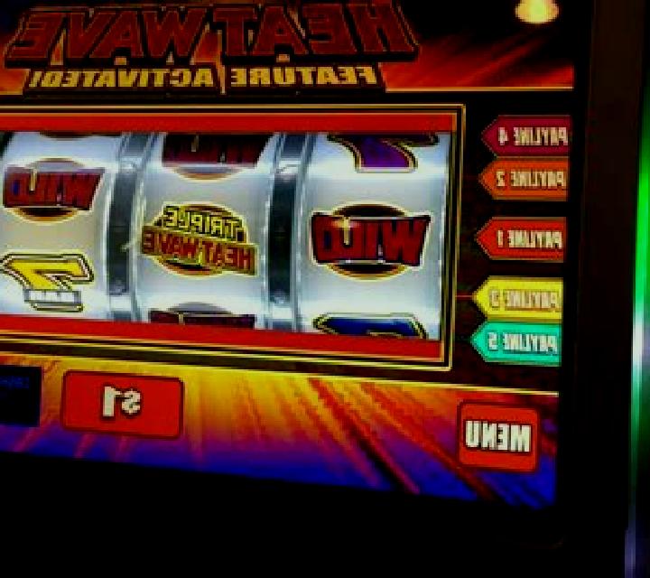 Polar Heatwave slot machine