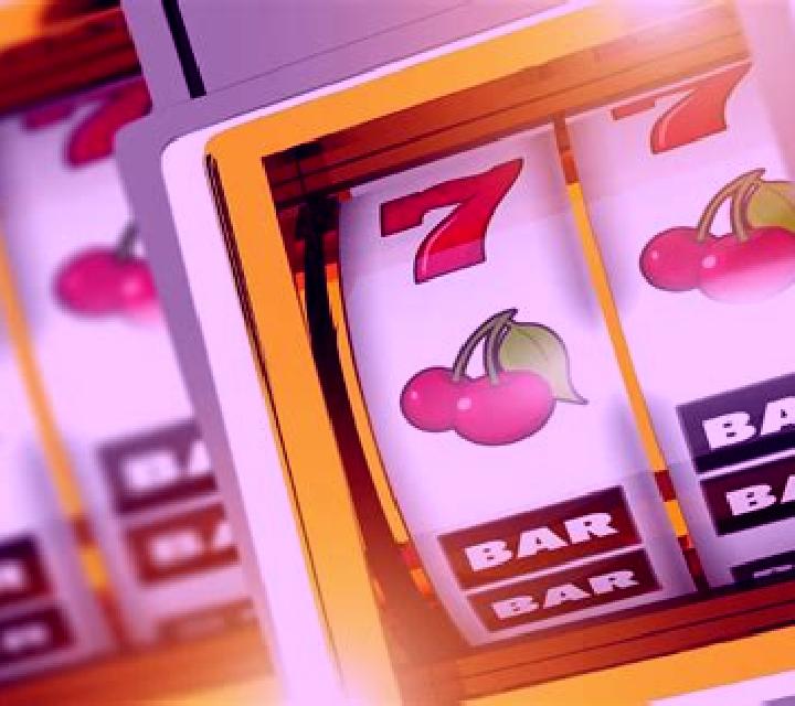Pontoon (GamesOS) slot machine