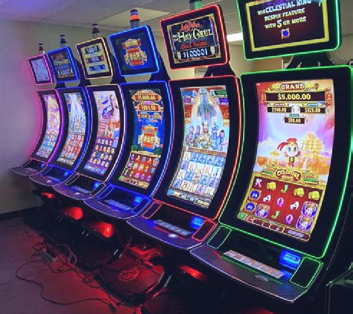 Pontoon (Nucleus Gaming) slot machine
