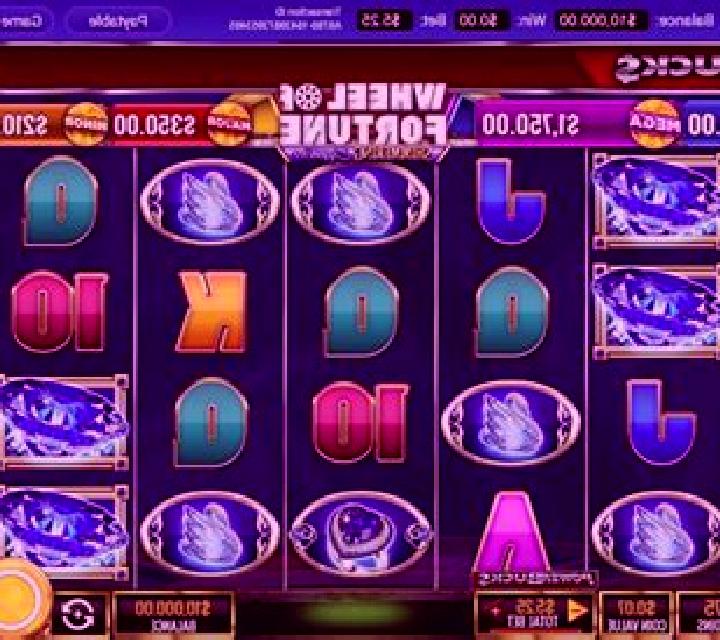 PowerBucks Wheel of Fortune Shimmering Sapphires slot machine