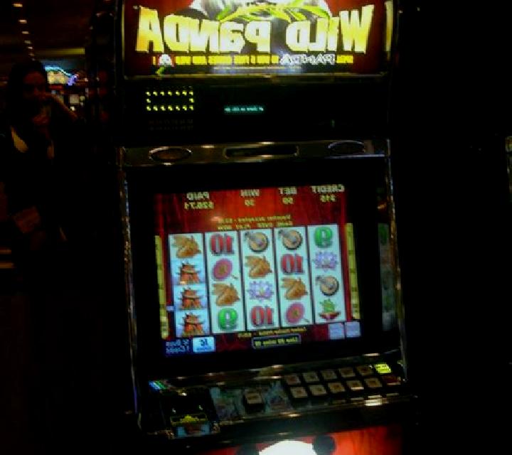 Prized Panda slot machine
