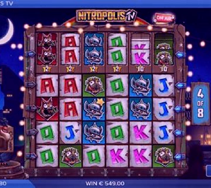 Pug Thugs of Nitropolis slot machine