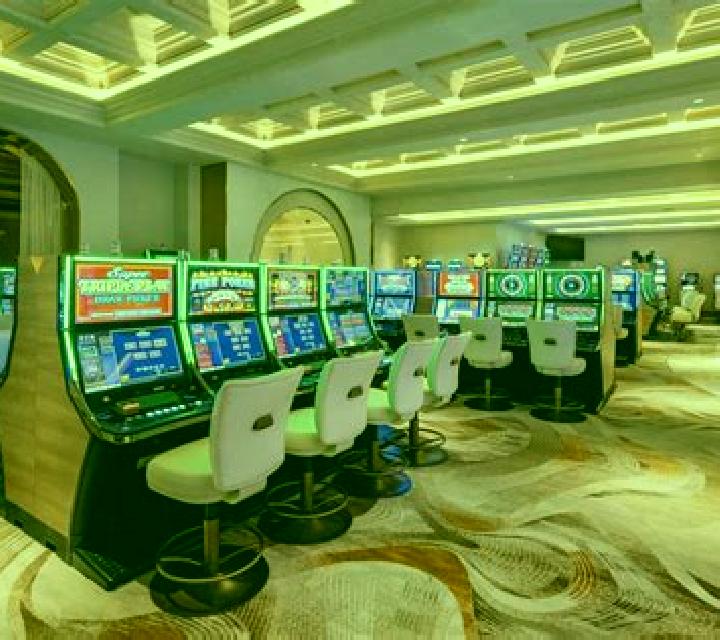 Punto Banco Professional Series High Limit slot machine