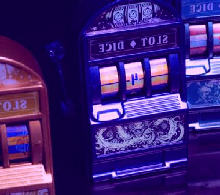 Puppet Show Dice slot machine