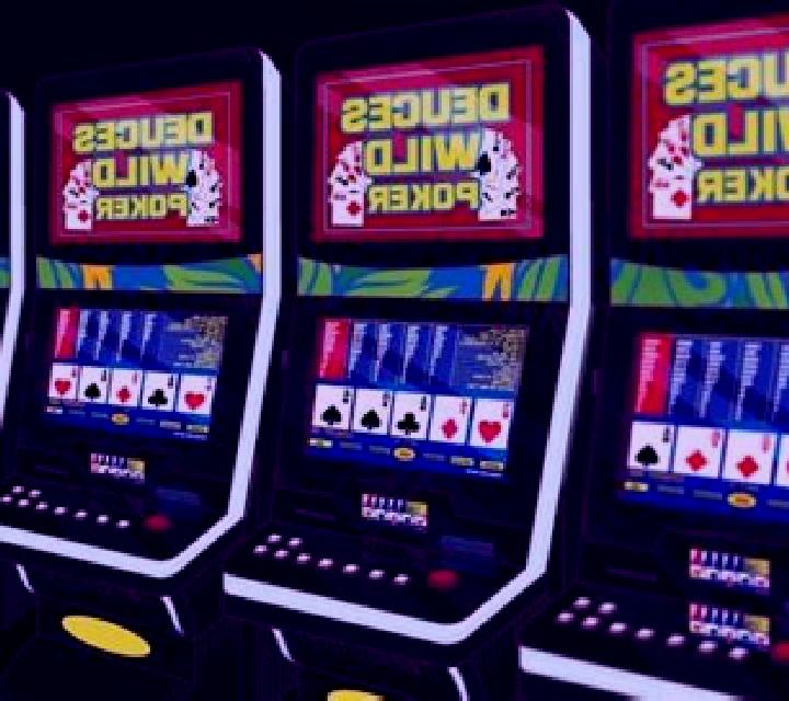 Pyramid Poker Deuces Wild (Nucleus Gaming) online slot