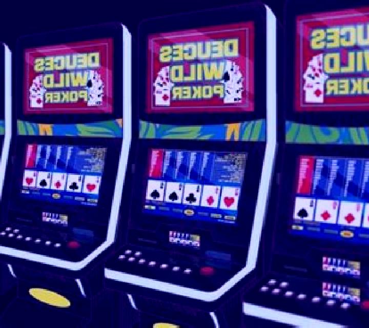 Pyramid Poker Deuces Wild (Nucleus Gaming) slot machine