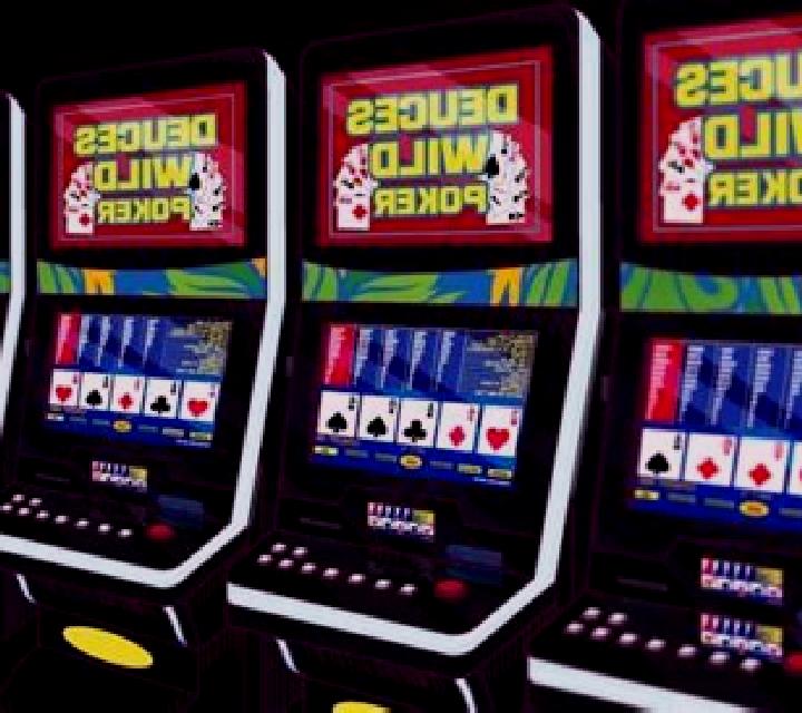 Pyramid Poker Deuces Wild (Nucleus Gaming) slot