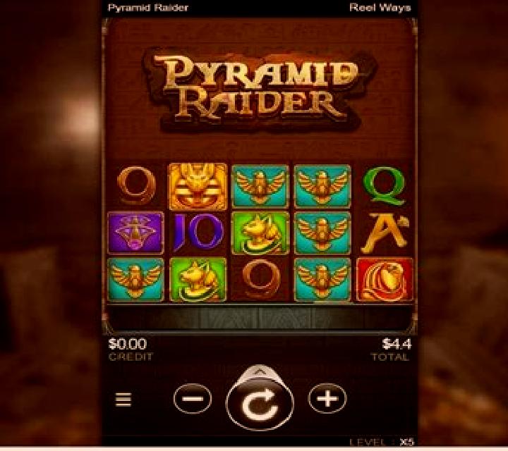 Pyramid Raider online slot