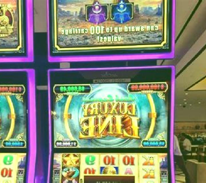 Queen of Mississippi slot game