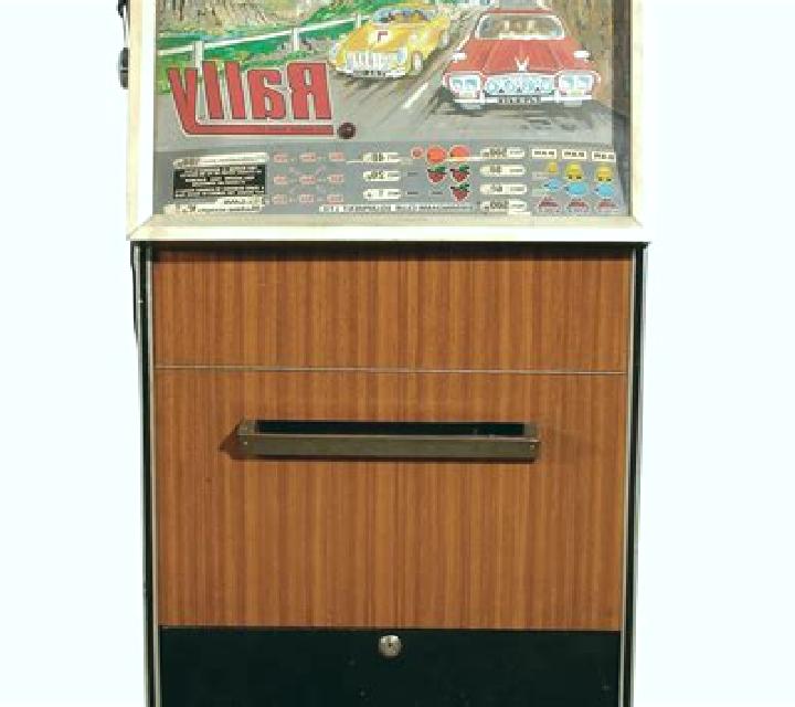Rally slot machine