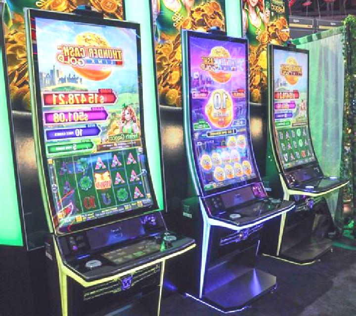 Red Dog (Novomatic) slot game