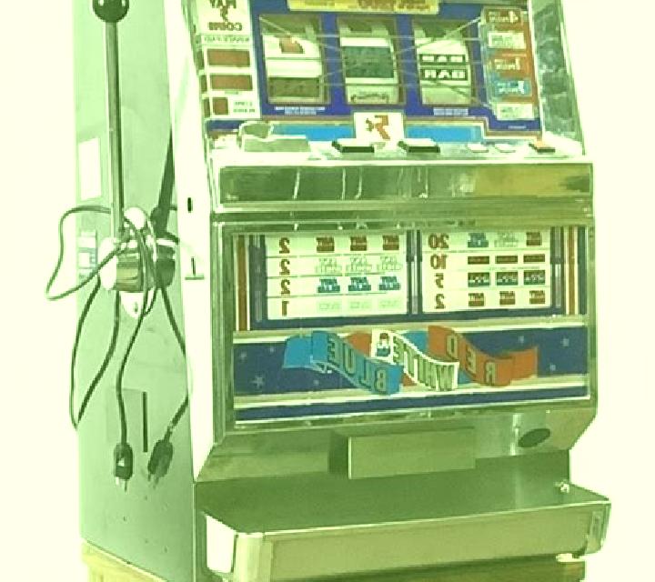 Red White Blue 3 Lines slot
