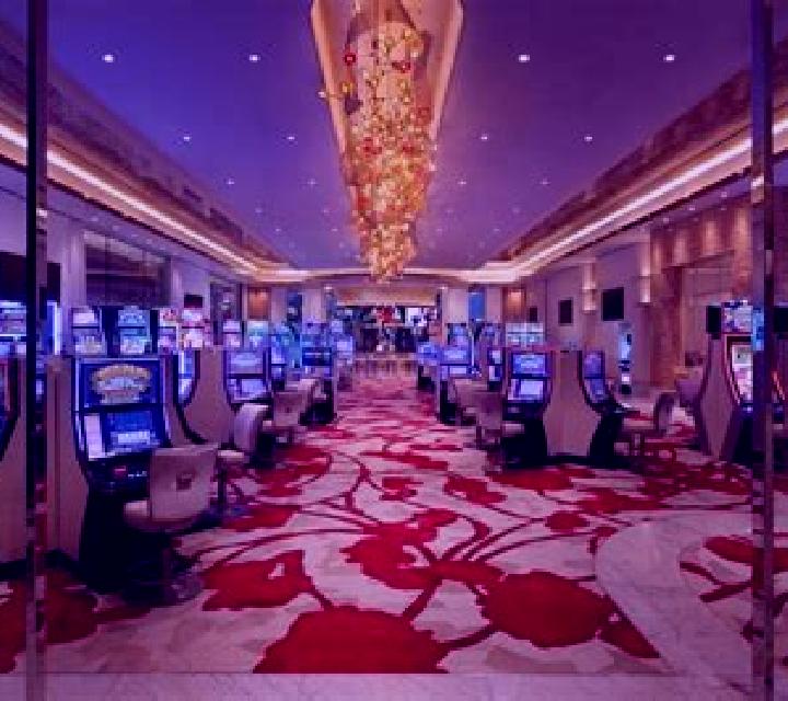Red (X Room) slot machine